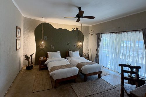 barahi-safari-lodge-chitwan-nepal