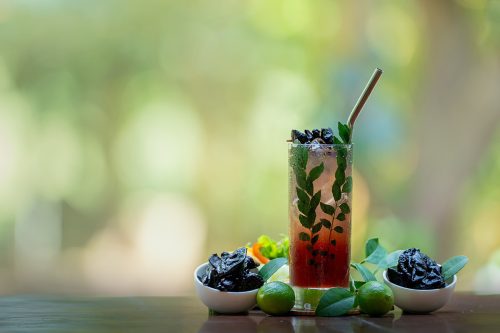 purple-rain-cocktail-bartending-photography-drinks-safari-lodges